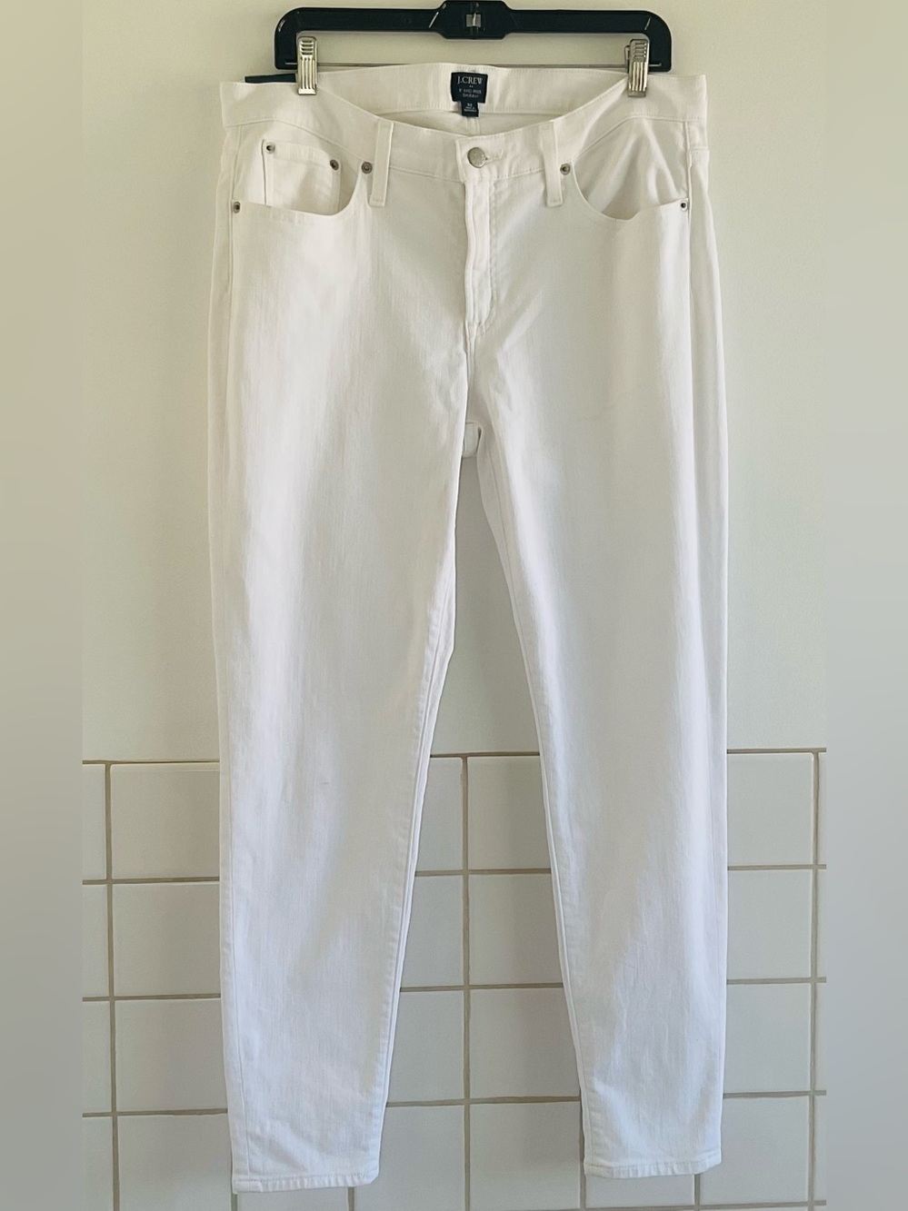 J. Crew 8” Mid Rise Skinny Jean Signature Stretch White Sz: 32